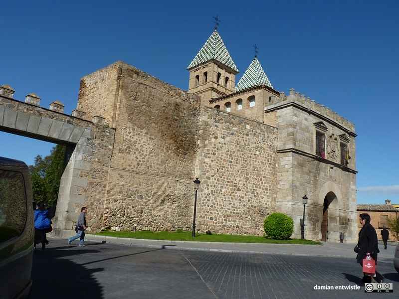 De Ruta por Toledo - Puerta de Bisagra